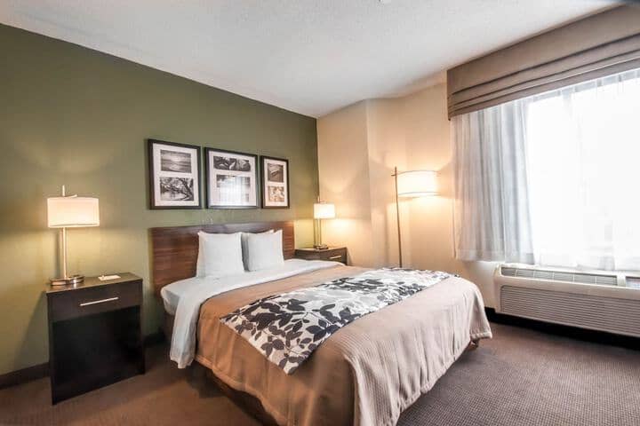 Room 15 of 27